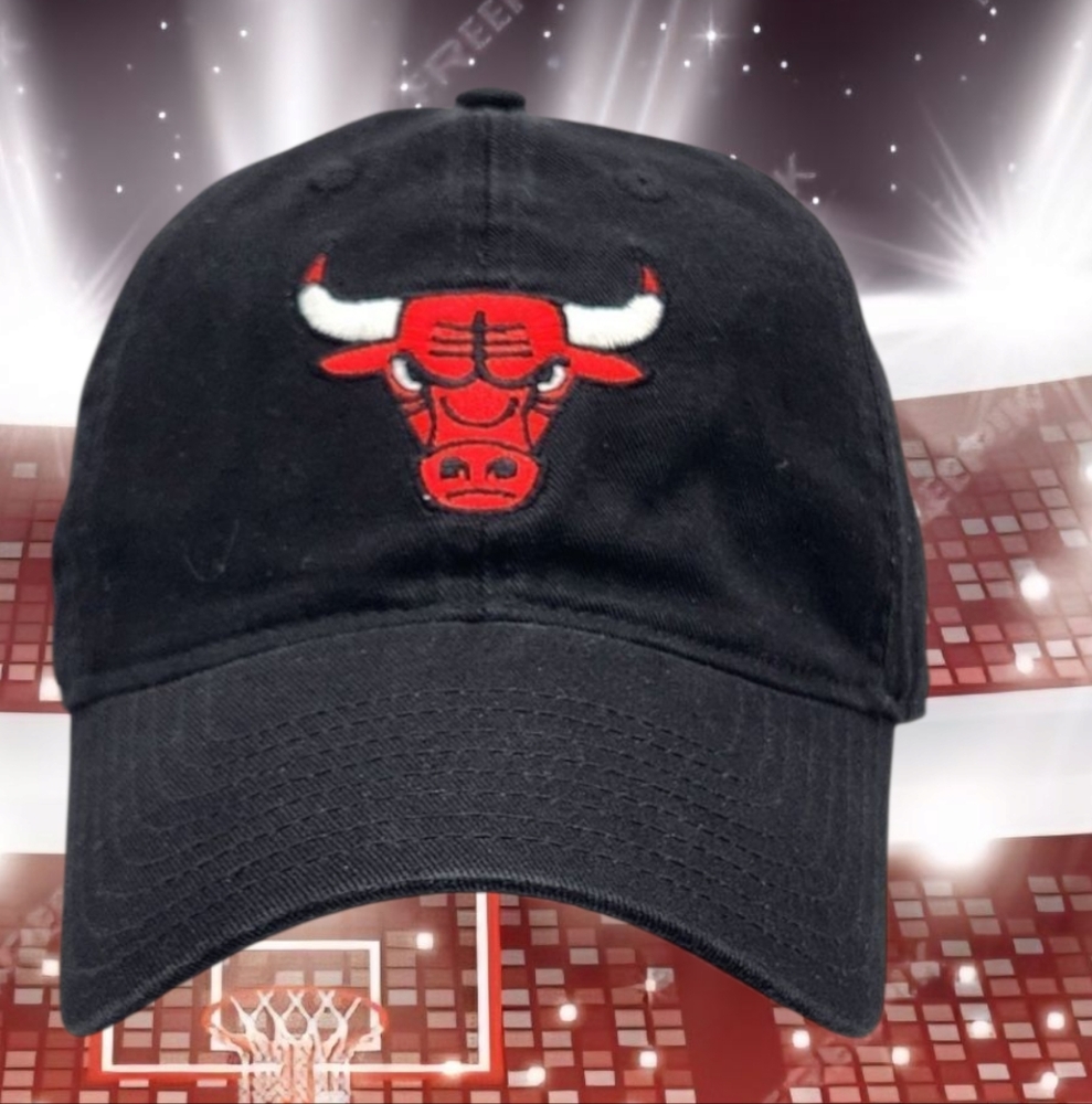 Preowned 100% Cotton Adidas NBA Chicago Bulls Logo Adjustable Cap / Hat